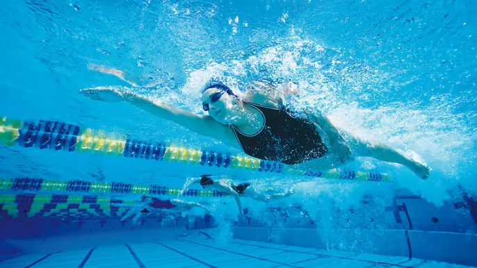 schwimmen (Foto: Bäder Düsseldorf) schwimmen (Foto: Bäder Düsseldorf)